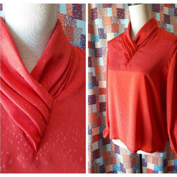 Red blouse - Picture 1 of 15